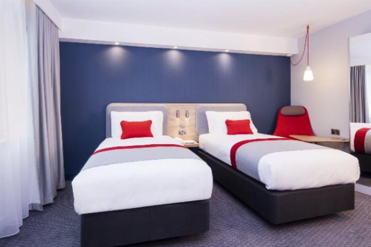 Holiday Inn Express Astana - Turan المظهر الخارجي الصورة