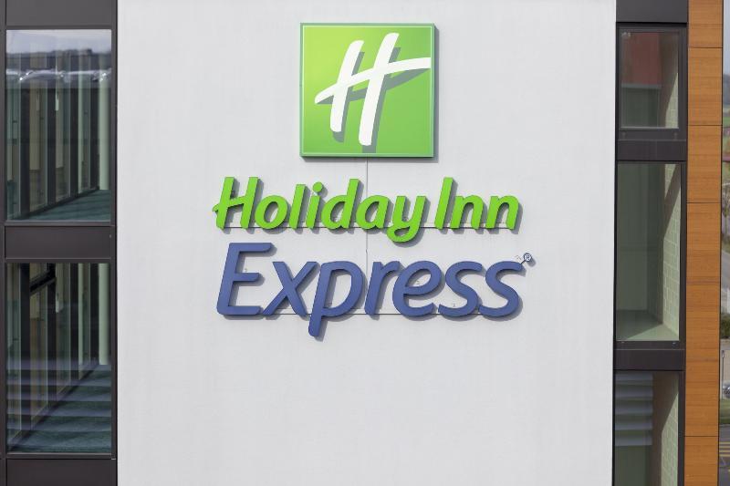 Holiday Inn Express Astana - Turan المظهر الخارجي الصورة
